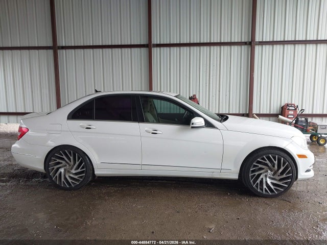 Mercedes-Benz C-Class Luxury
