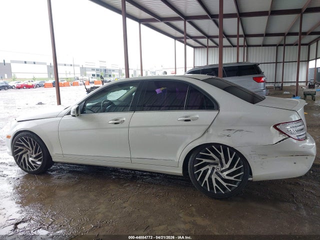 Mercedes-Benz C-Class Luxury