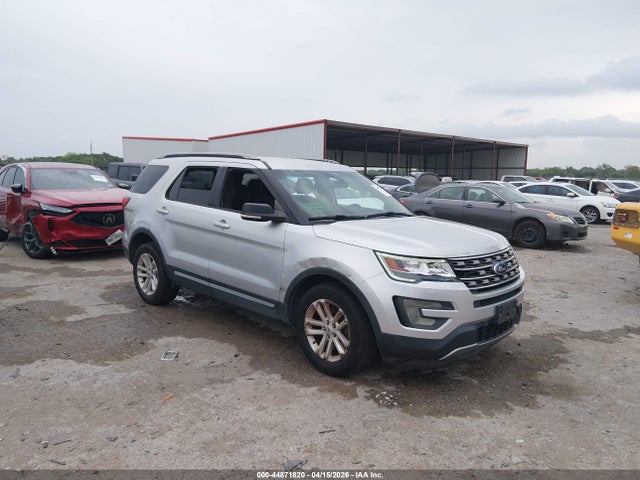 Salvage Ford Explorer Image