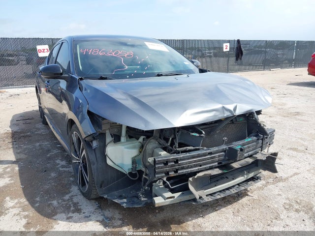 Salvage Nissan Sentra Image