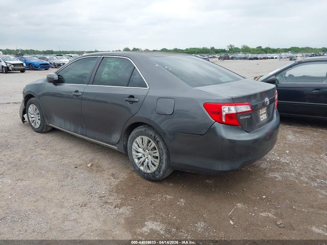 Toyota Camry Le