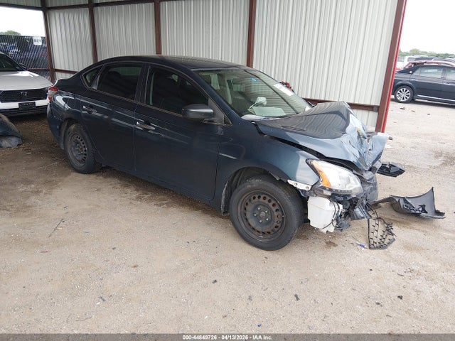 Salvage Nissan Sentra Image