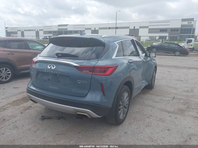 INFINITI Qx Luxe