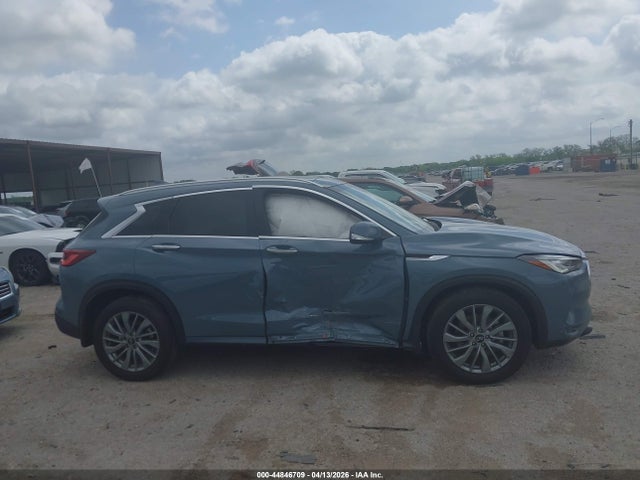 INFINITI Qx Luxe