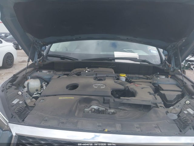 INFINITI Qx Luxe