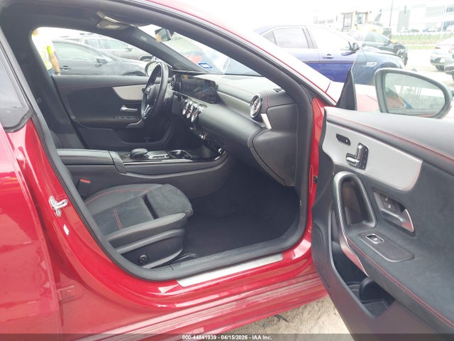 Mercedes-Benz Cla-class 4matic