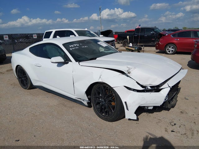 Salvage Ford Mustang Image
