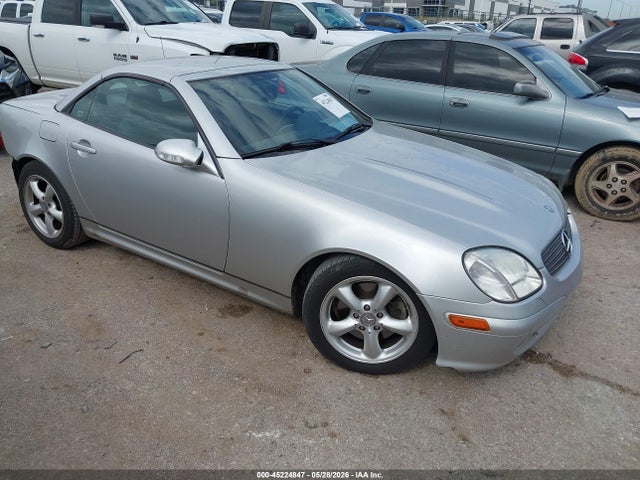 Salvage Mercedes-Benz Slk-class Image
