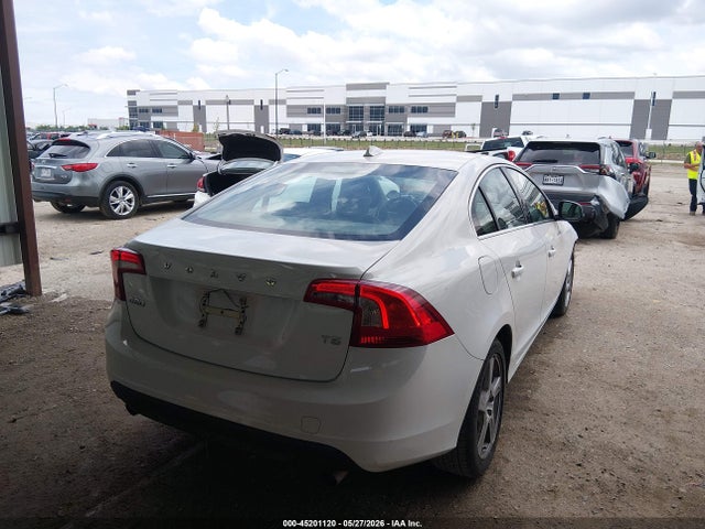 Volvo S60 T5