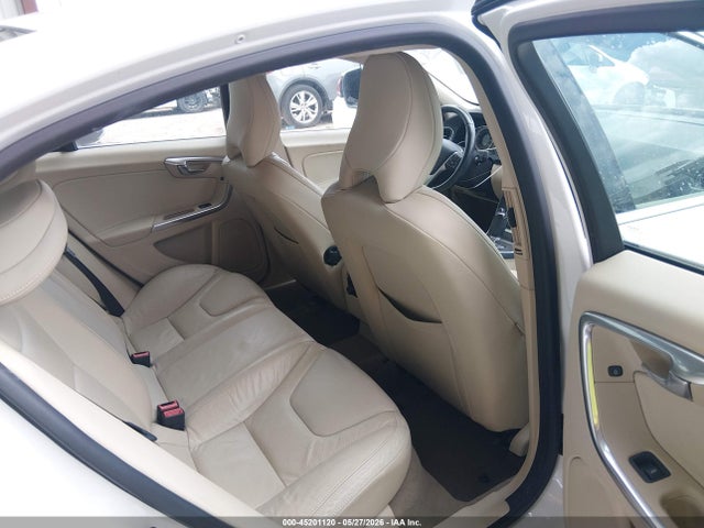 Volvo S60 T5