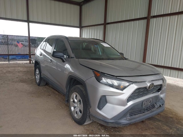 Salvage Toyota RAV4 Image