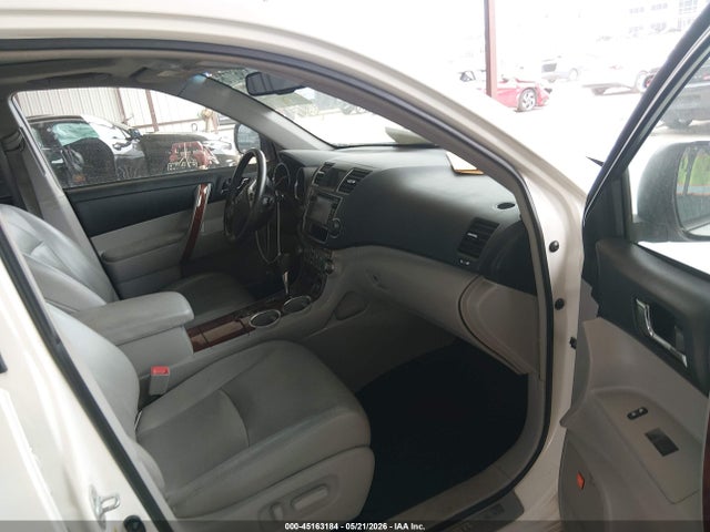 Toyota Highlander Limited V6