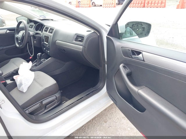 Volkswagen Jetta 1.4t S