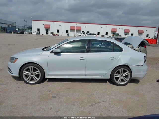 Volkswagen Jetta 1.4t S