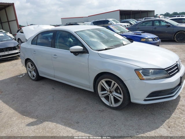 Salvage Volkswagen Jetta Image