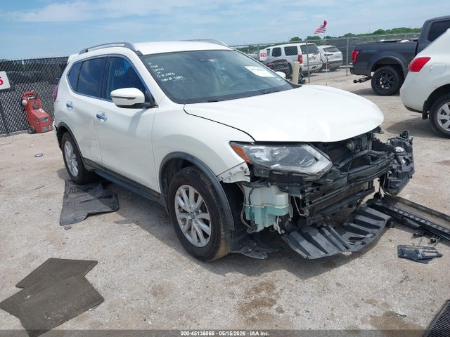 Salvage Nissan Rogue Image