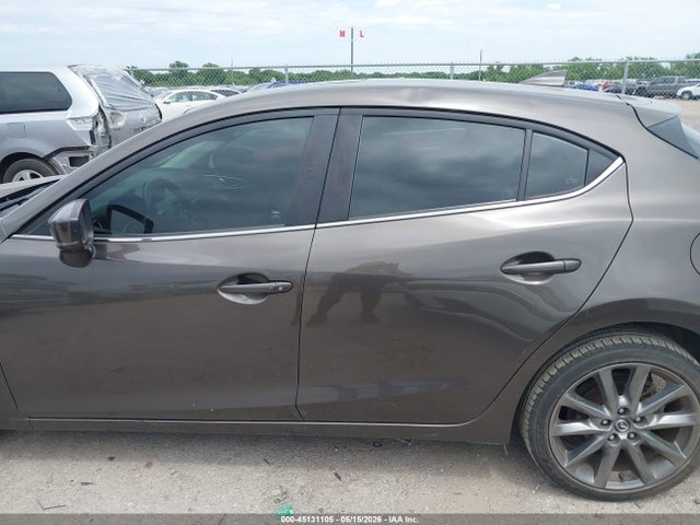 Mazda Mazda3 Touring