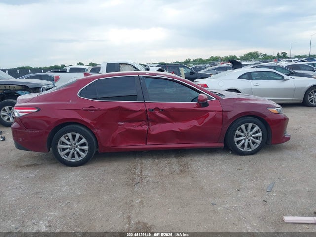 Toyota Camry Le