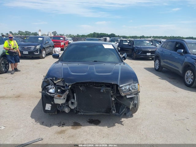 Dodge Charger Se