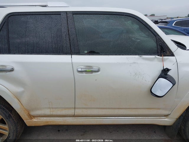 Toyota 4Runner Limited V6
