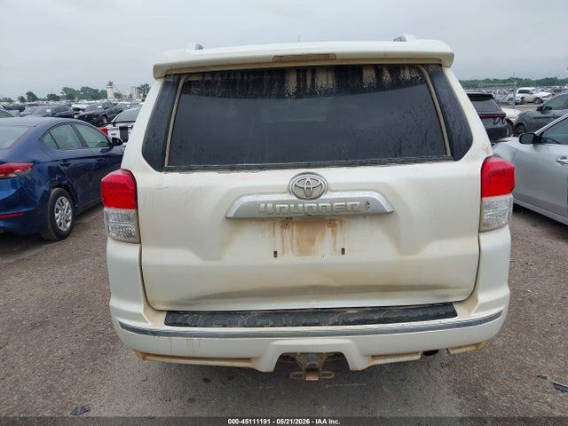 Toyota 4Runner Limited V6