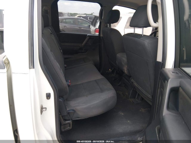 Nissan Titan Xe