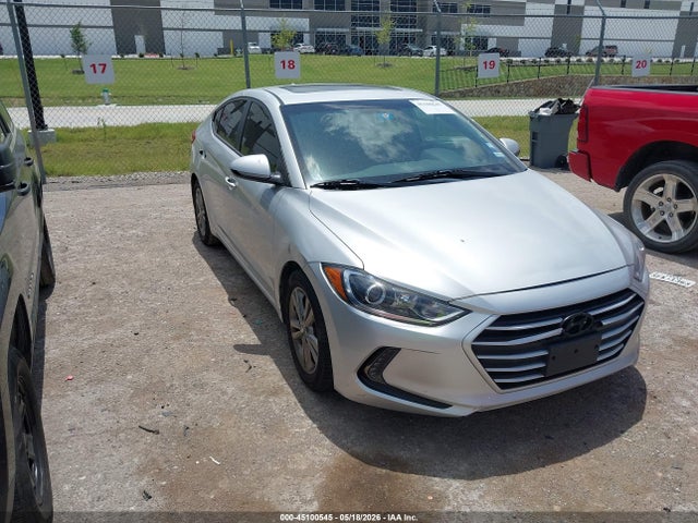 Salvage Hyundai ELANTRA Image