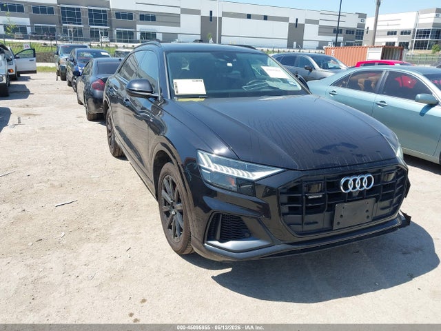 Salvage Audi Q8 Image