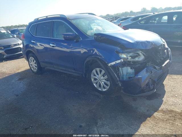 Salvage Nissan Rogue Image