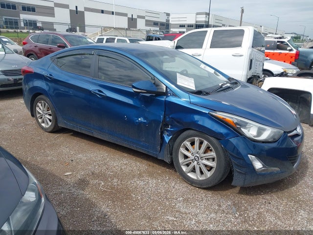 Salvage Hyundai ELANTRA Image