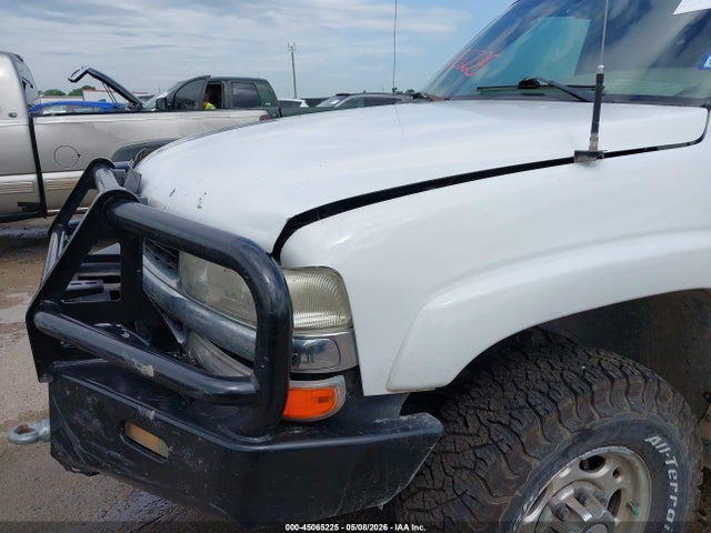 Chevrolet Suburban 2500 Ls