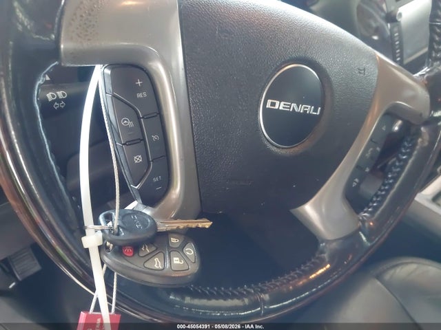 GMC Yukon Denali