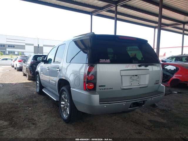 GMC Yukon Denali