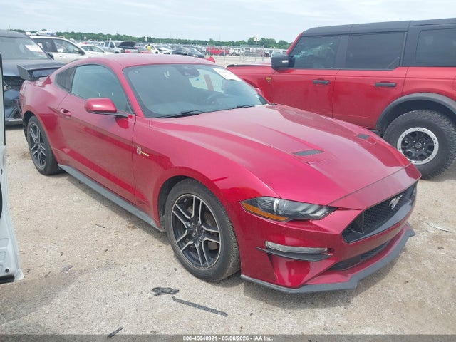 Salvage Ford Mustang Image