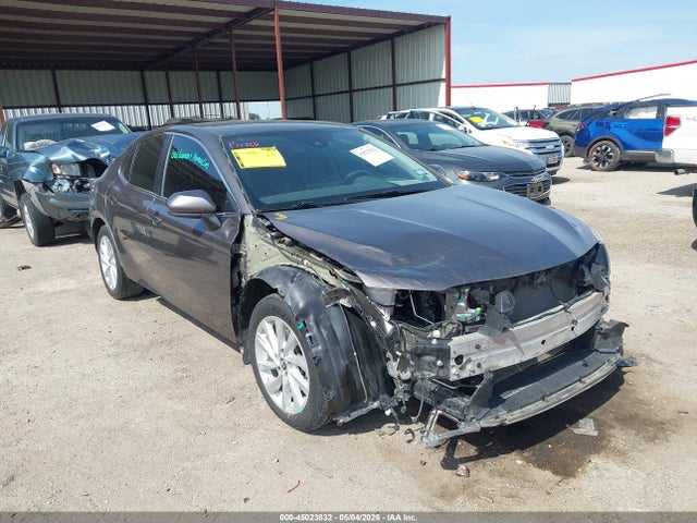 Salvage Toyota Camry Image