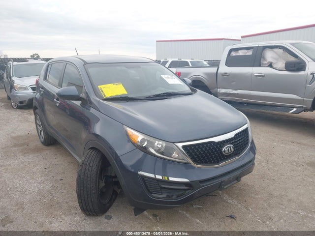 Salvage Kia Sportage Image
