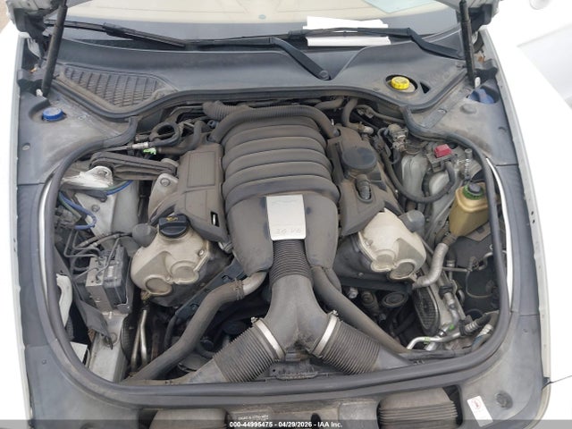 Porsche Panamera 4