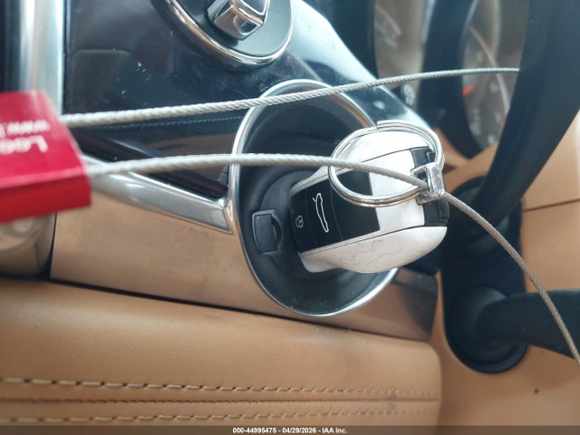 Porsche Panamera 4