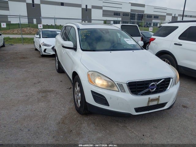 Salvage Volvo XC60 Image