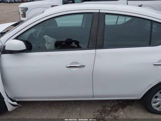 Nissan Versa 1.6 Sv