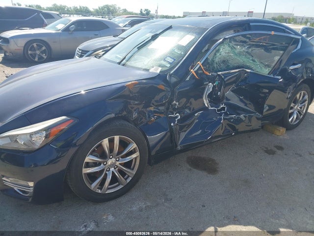 INFINITI Q70 3.7 Luxe