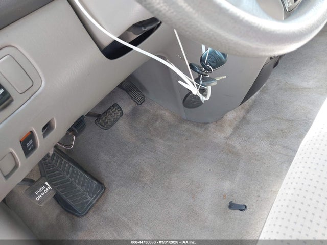 Toyota Sienna Le