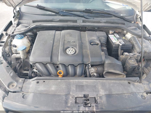 Volkswagen Jetta 2.5l Se