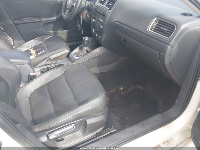 Volkswagen Jetta 2.5l Se