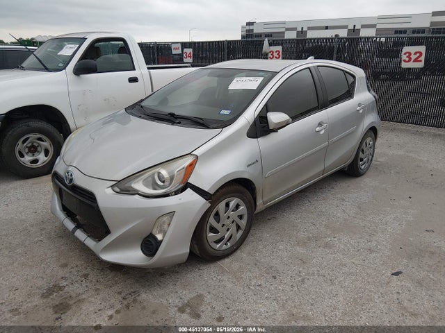 Toyota Prius c Three