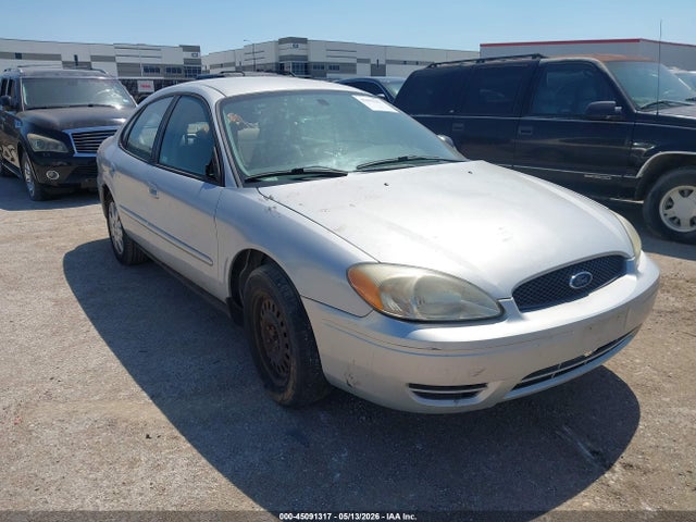 Salvage Ford Taurus Image