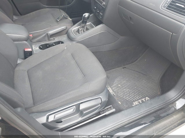 Volkswagen Jetta 1.4t S