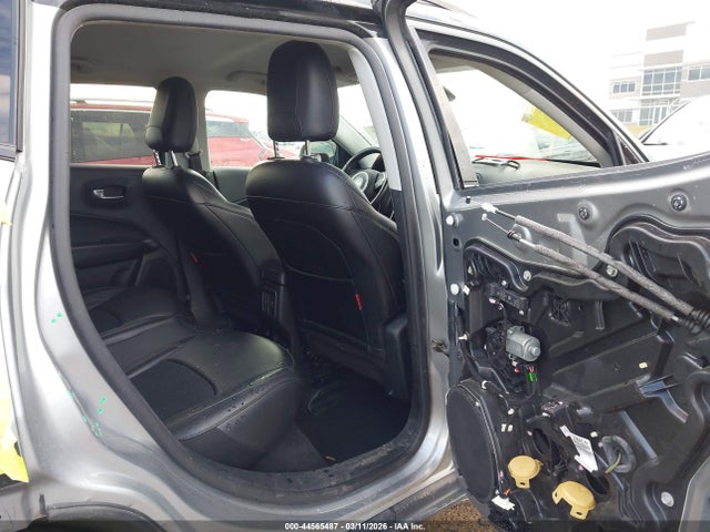 Jeep Compass Trailhawk 4x4