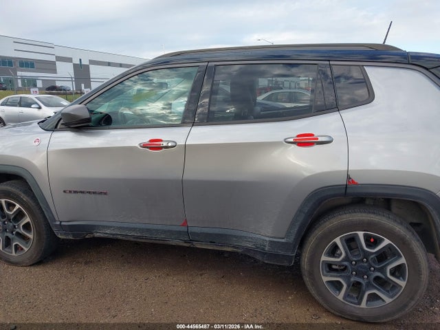 Jeep Compass Trailhawk 4x4