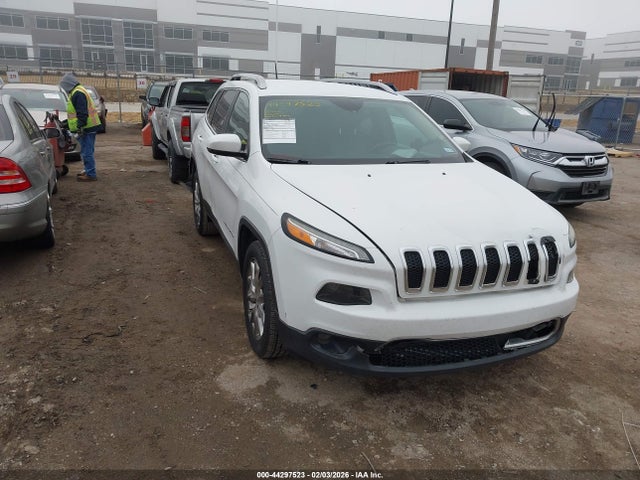 Salvage Jeep Cherokee Image